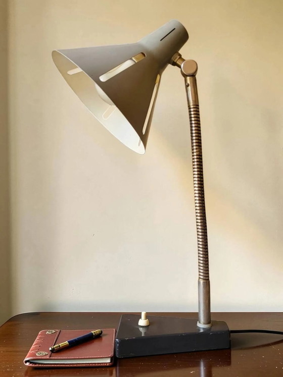 Lampada da scrivania Zonneserie - Hala Zeist – Lampade da lettura, Metal, Cast Iron, Mid Century Modern (photo 4 of 13)