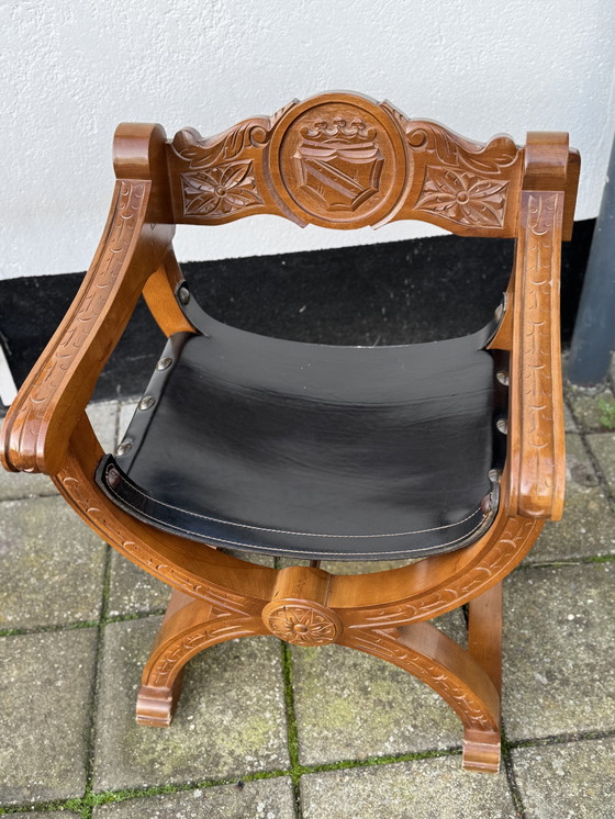 Image 1 of Sedia vintage in stile rinascimentale Savonarola