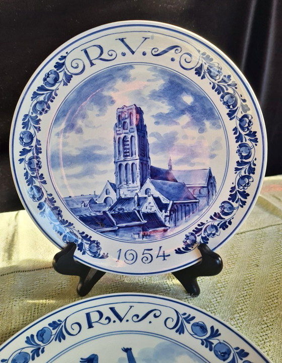 Image 1 of Authentiek Koninklijk Delft  blauwe borden - De Porceleyne Fles - RVS verzekeringen herdenking. 