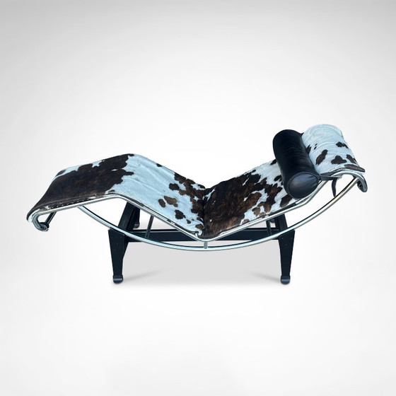 Image 1 of Chaise longue LC4 en peau de poney de Le Corbusier pour Cassina, années 1990