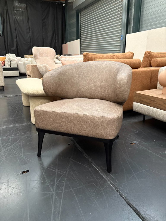 Image 1 of Poltrona Salotto