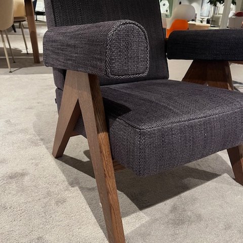 Image 1 of Cassina Capitol Complex fauteuil