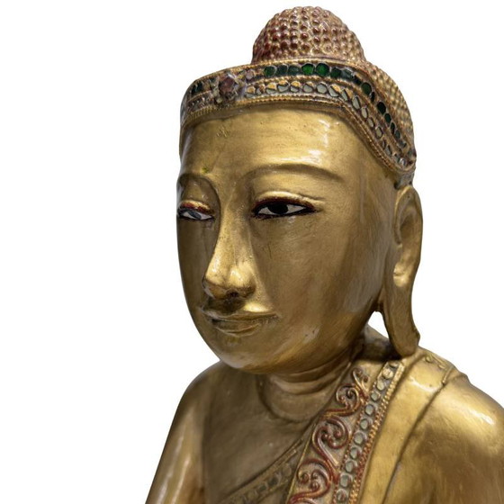 Gilded Wooden Buddha with Glass Inlay from Myanmar, Strong Features – Sculpture (photo 13 of 16)