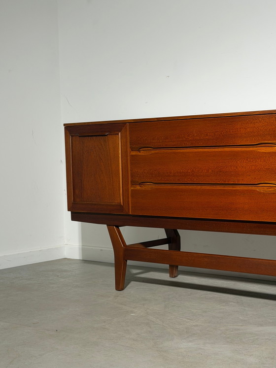 Beautility Teak Sideboard – British Mid-Century Modern, 1960s (photo 4 of 10)