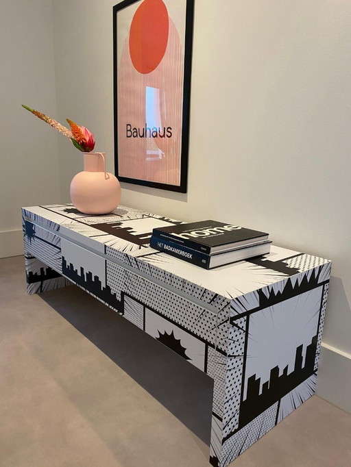 Lade kast van Jan de Bouvrie ontwerp van Monique de Bouvrie