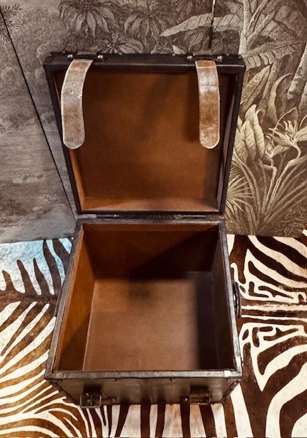 Image 1 of CAJA DE CUERO SINTÉTICO, COFRE, MESA AUXILIAR, CAJA DE ALMACENAMIENTO, ESTILO COLONIAL BRITÁNICO