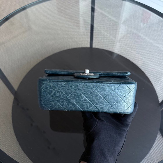 Image 1 of Chanel Classic Flap Mini - 20 cm Caviar Quilted Donkerblauw Groen Zilveren Hardware Serie 20