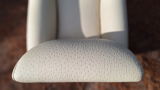 Image 1 of poltrona club in pelle conciata al vegetale