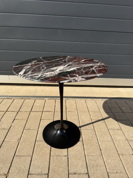 Image 1 of Table d'appoint Knoll Tulip en marbre Rosso Rubino, état neuf ! Eero Saarinen