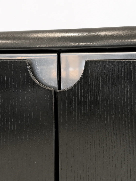 Vintage dressoir in zwart gebeitst eikenhout – Wood, Chrome, Postmodern (photo 4 of 6)