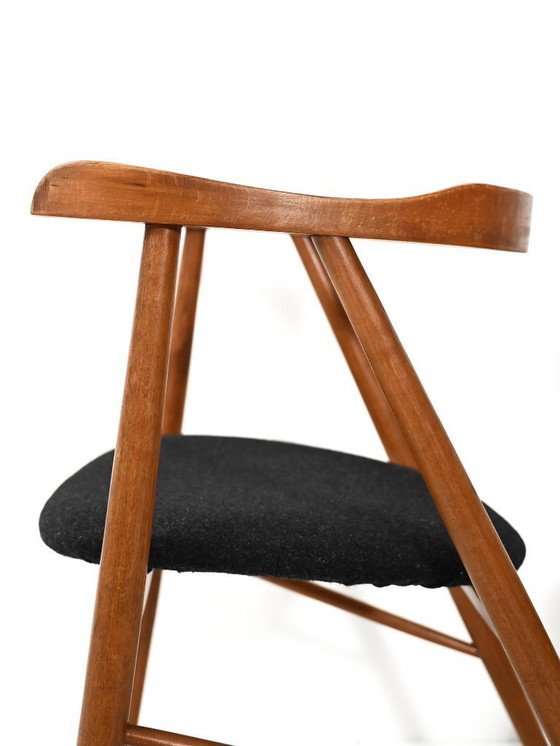 Image 1 of Coppia di sedie da pranzo in noce