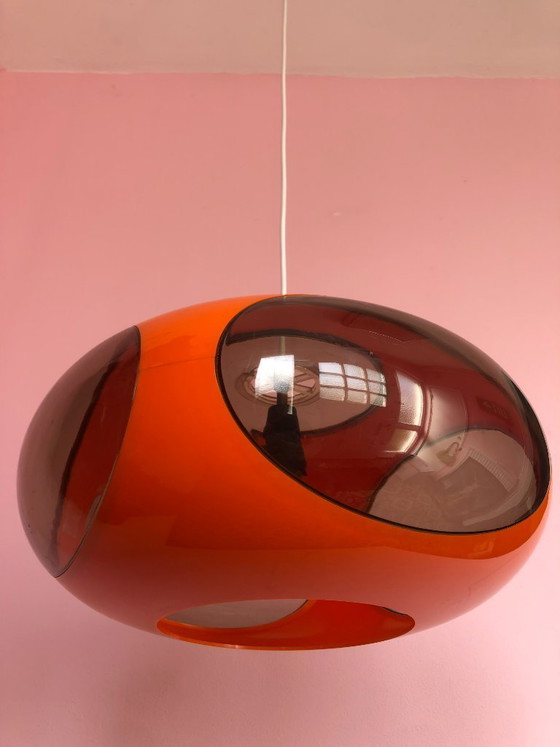 Image 1 of Lampada arancione "occhio di insetto" in stile era spaziale.