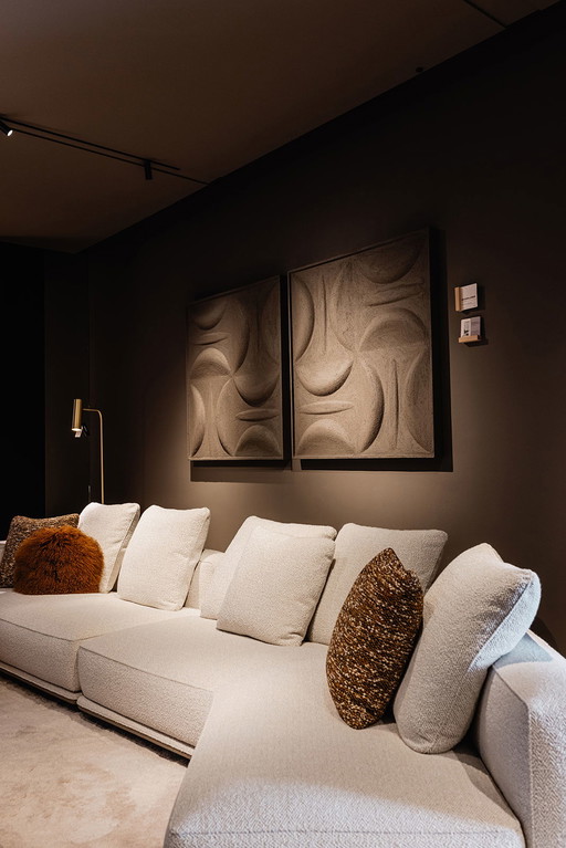 Abstrakte Wandskulptur