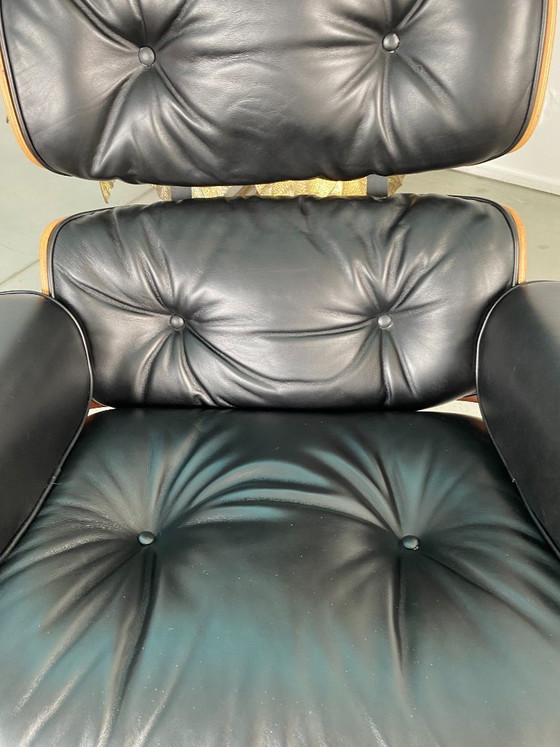 Charles e Ray Eames Lounge Chair e Ottomana 1991 – Charles & Ray Eames, Sedie e poltrone, Leather, Wood (photo 5 of 10)