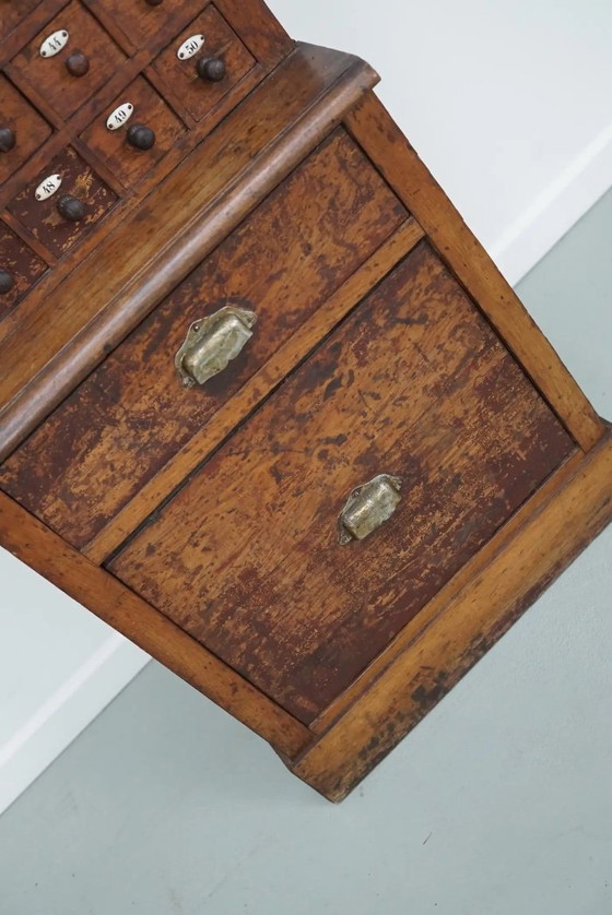 Image 1 of Mobiletto da gioielliere/orologiaio in rovere francese, inizio XX secolo