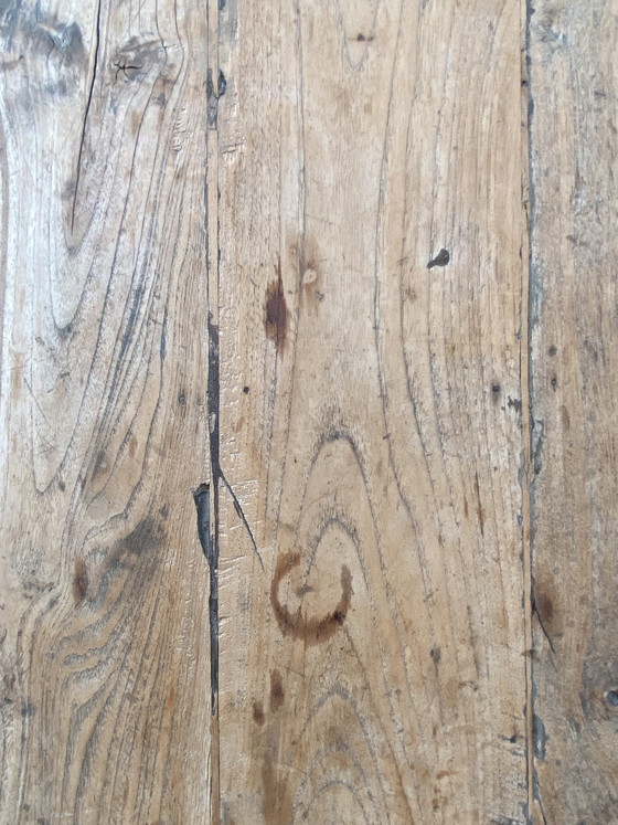 Image 1 of Table basse indienne antique unique en bois 170x100x33 cm
