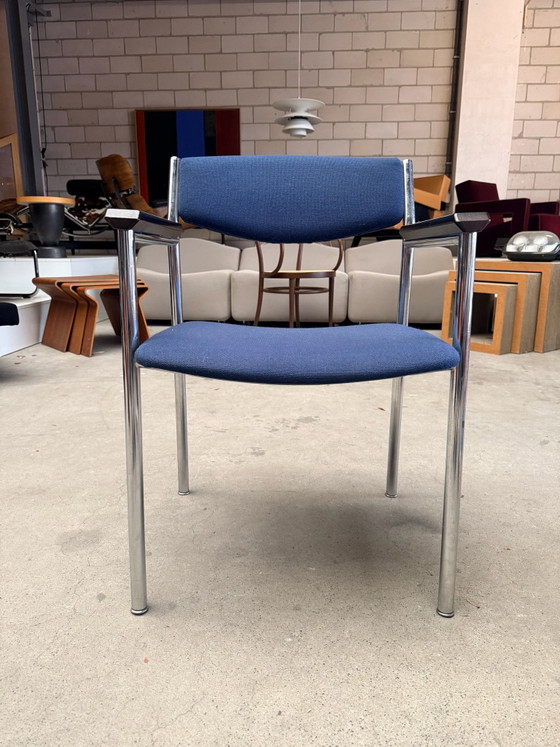 Vintage model 60 chair, Gijs van der Sluis (stock: 3), Armchairs, Textile, Wood, Blue (photo 12 of 15)