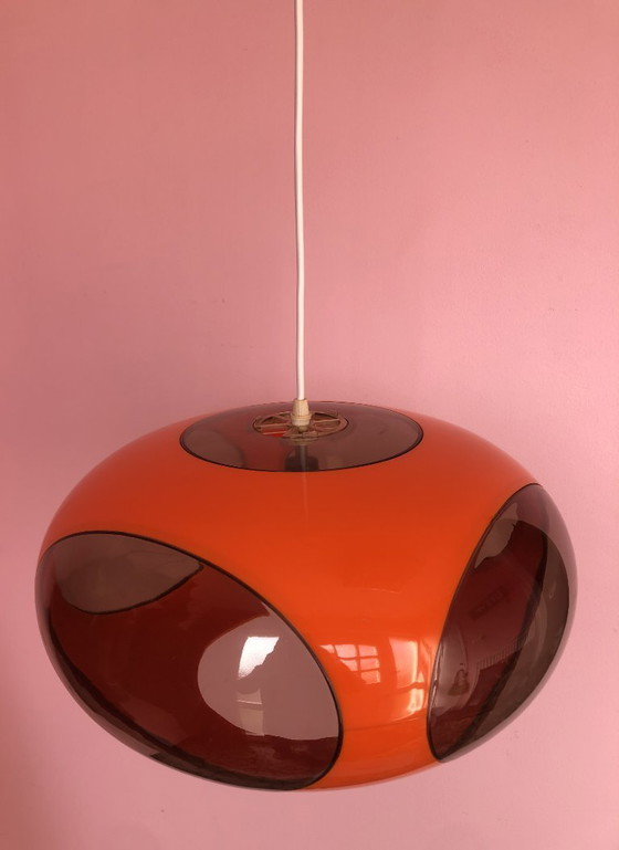 Image 1 of Lampada arancione "occhio di insetto" in stile era spaziale.