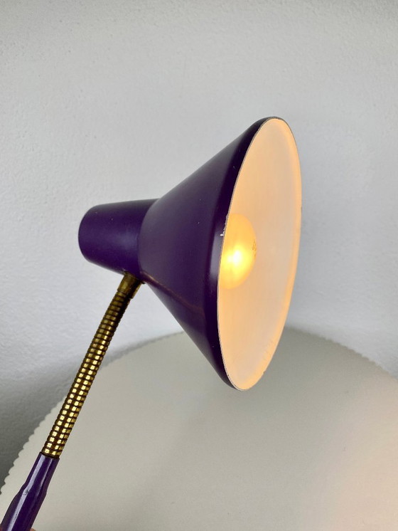 Image 1 of Vintage Hala Zeist Schaararm Wandlamp In Paars - Kleurrijke Retro Industriële Bauhaus MCM Stijl Nederlands Design Accordeonlamp