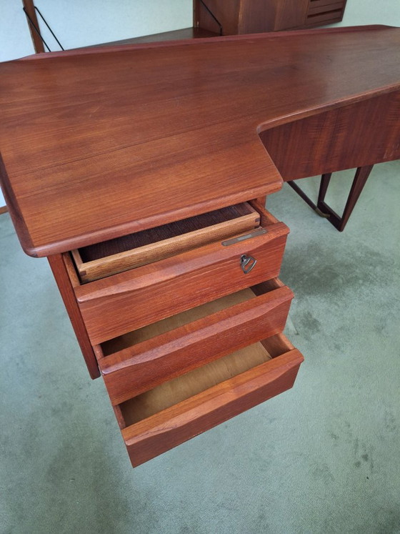 Boomerang desk by Peter Løvig Nielsen, 1960s – Wood (photo 17 of 25)