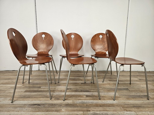 Sechs stapelbare Esszimmerstühle von Calligaris