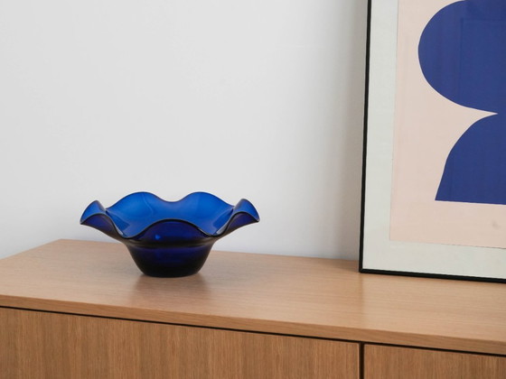 Image 1 of Kobaltblauwe kom, Deens ontwerp, jaren 70, gemaakt in Denemarken.
