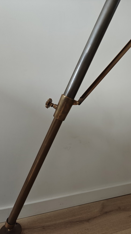 Image 1 of Eichholtz Royal Master Sealight | Luxe Maritieme Vloerlamp in Vintage Messing
