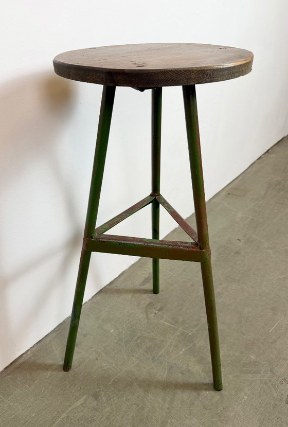 Image 1 of Grüner Werkstatthocker im Industriestil, 1960er Jahre