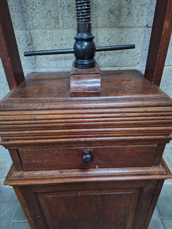 Image 1 of Prensa de lino de roble antiguo