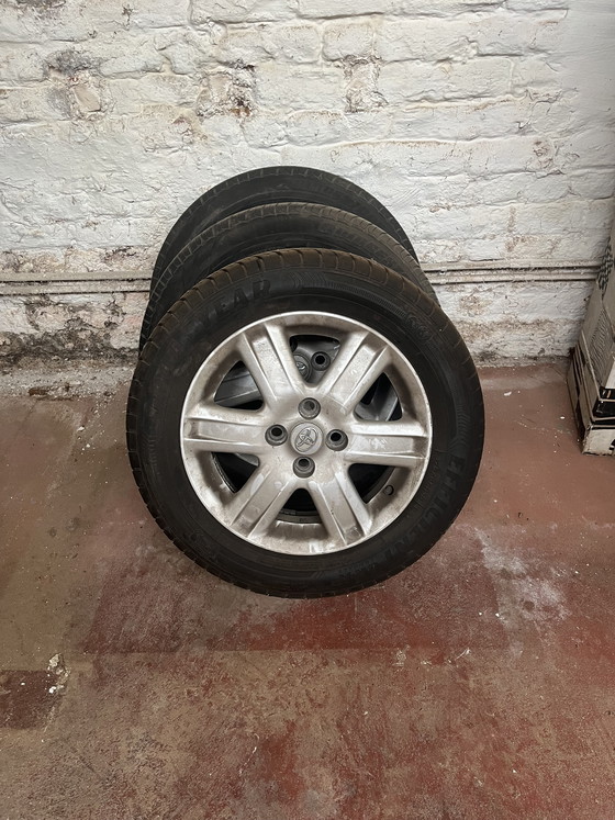 Image 1 of Toyota velgen zijn