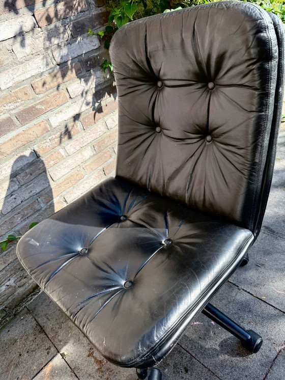 Image 1 of Artifort bureaustoelen 2x