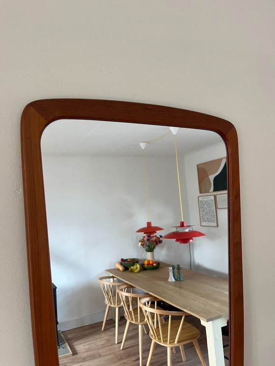 Image 1 of Vintage Deense teakhouten spiegel - prachtige randen - spiegel uit het midden van de vorige eeuw