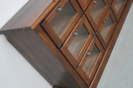 Image 1 of Armario de mercería holandés antiguo de pino, mediados del siglo XX