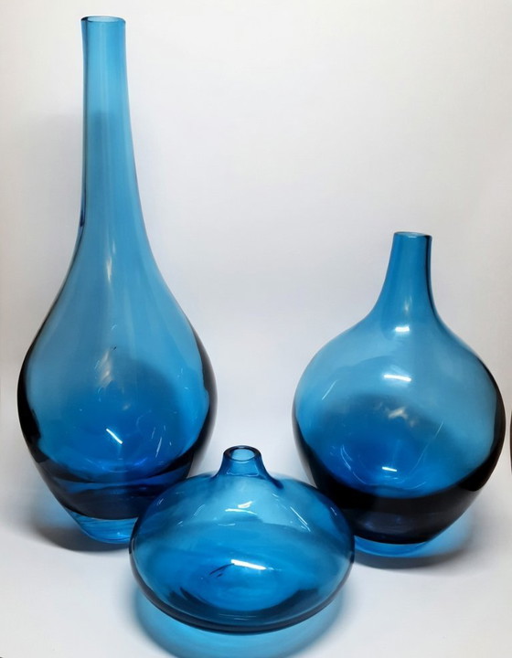 Image 1 of Set of 3 hand-blown turquoise designer vases – Ocean Blue Collection