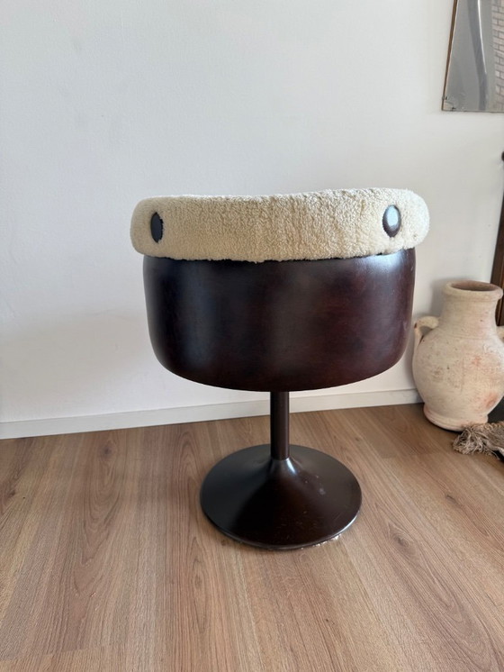 Image 1 of Space age tulip chair 1970's brown leatherette / bouclé