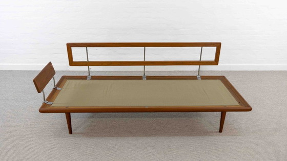 Image 1 of DIVANO / DAYBED MINERVA DI PETER HVIDT E ORLA MOLGAARD-NIELSEN