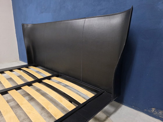 Image 1 of Cama B&B Italia Alys de diseño, 210x180 cm, piel premium.