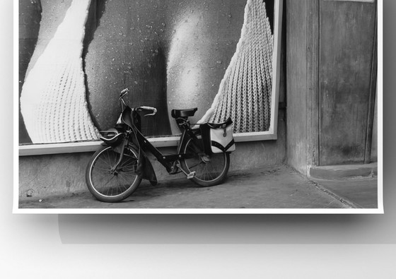 Image 1 of 1x Kunstdruck "Pariser Plakatwand, 1973" - Henri Cartier-Bresson