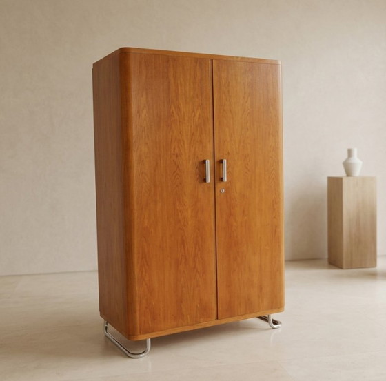 Image 1 of Funktionalistischer Kleiderschrank von Vichr & spol., Kleiderschrank im Bauhaus-Stil, Tschechoslowakei der 1930er Jahre