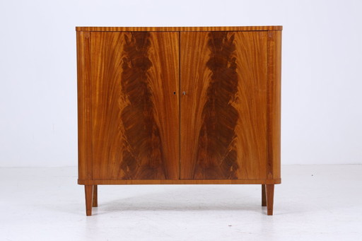 Vintage wooden linen cupboard | Mid - Century 50s cupboard with great grain | 60s retro compartment cupboard #05-63