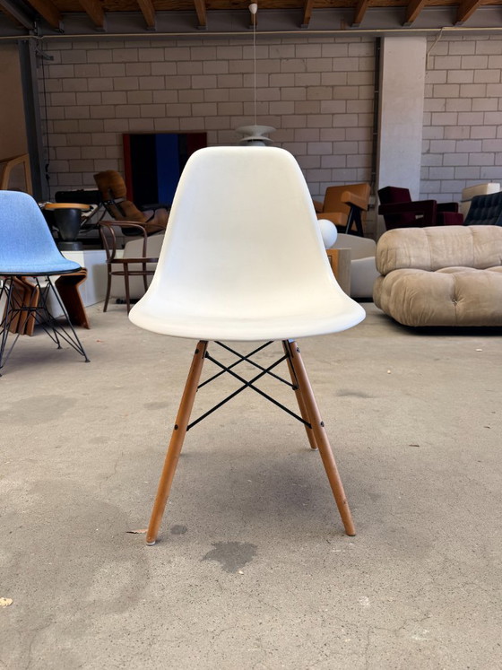 Silla Vitra Eames DSW – Sillas de comedor, Metal, Plastic (photo 5 of 10)