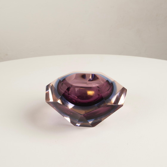 Sculpturale asbak toegeschreven aan Flavio Poli voor Seguso Vetri d’Arte 1970 – Tafelaccessoires (photo 12 of 25)