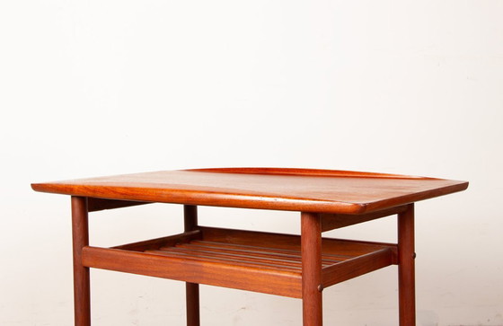 Image 1 of Teak-Couchtisch, zweistufig, Modell PJ 107 von Grete Jalk für Poul Jeppesen, 1960.
