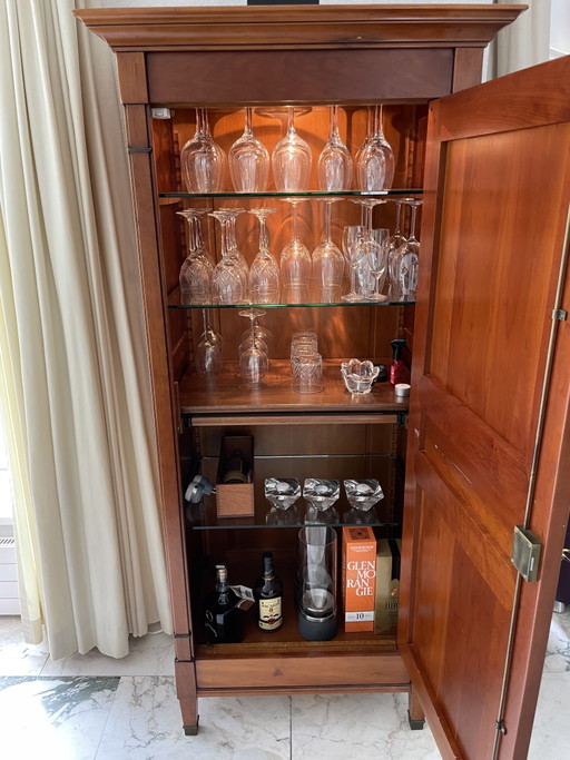 Grange drinks cabinet with lighting