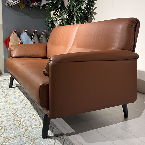 Image 1 of LEOLUX - SOFÁ 2,5 PLAZAS BORA BALANZA EN PIEL