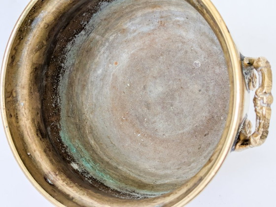 Fioriera vintage in ottone con piedini e manici decorati. – Vasi per piante, Brass (photo 11 of 15)
