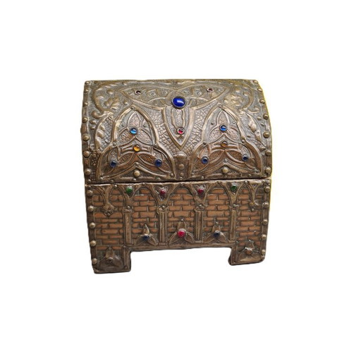 Gotisch kistje toegeschreven aan Alfred Louis Achille Daguet