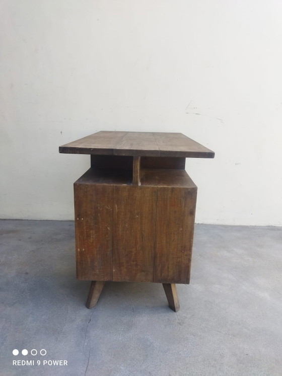 Image 1 of PIERRE JEANNERET 1896-1967 escritorio administrativo de chandigarh