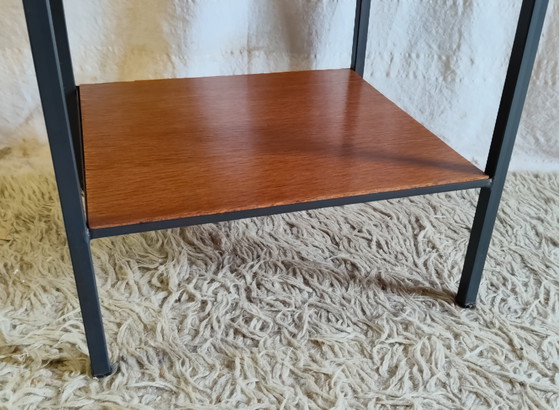 Modernist bedside table in wood and metal - 50s/60s (photo 10 of 10)
