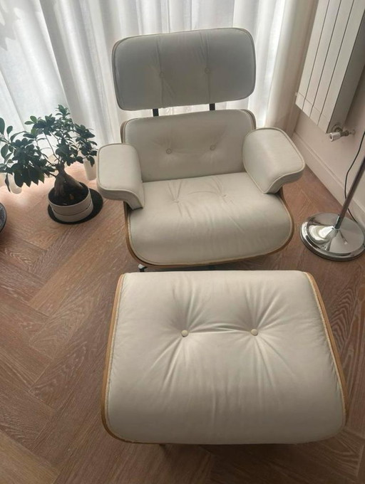 2 mal eanes replik stühle plus fußhocker